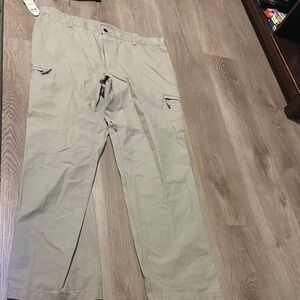 Dockers Men's Cargo Pants in Light Khaki